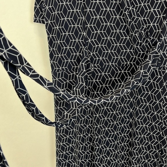 NWT 41 Hawthorn Kaitlyn Wrap Dress Navy 2X Geometric - Picture 8 of 11